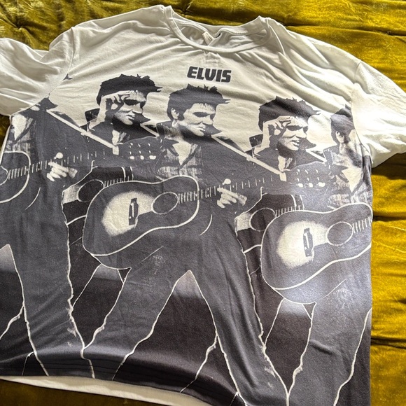 Elvis Presley Tops - Elvis shirt L Graceland epic vlv rockabilly
